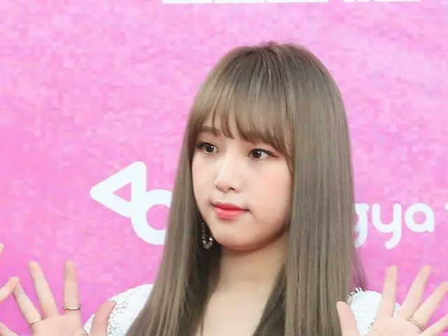 IZ*ONE チェ・イェナ、「第28回ハイワン ソウル歌謡大賞」レッドカーペットに登場