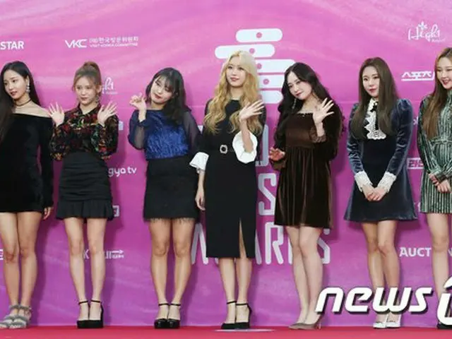 MOMOLAND、「第28回ハイワン ソウル歌謡大賞」レッドカーペットに登場