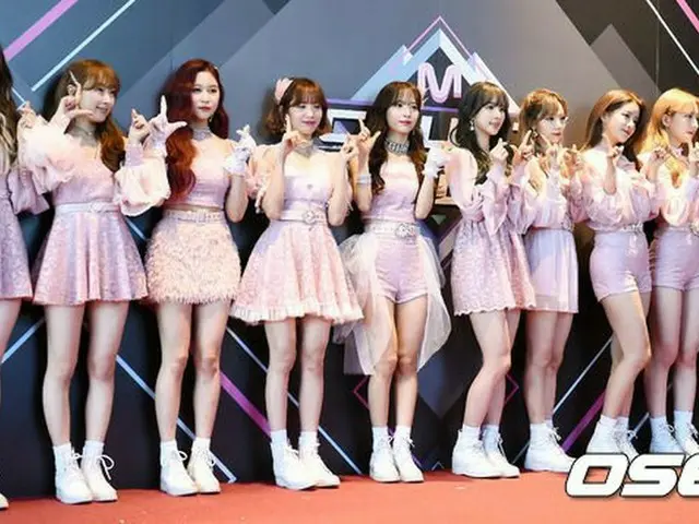 宇宙少女、Mnet「M COUNTDOWN」生放送前のフォトウォールに出席
