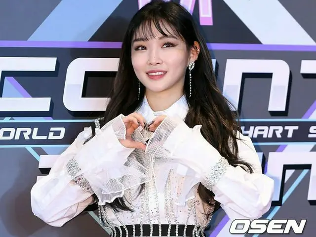 チョンハ、Mnet「M COUNTDOWN」生放送前のフォトウォールに出席
