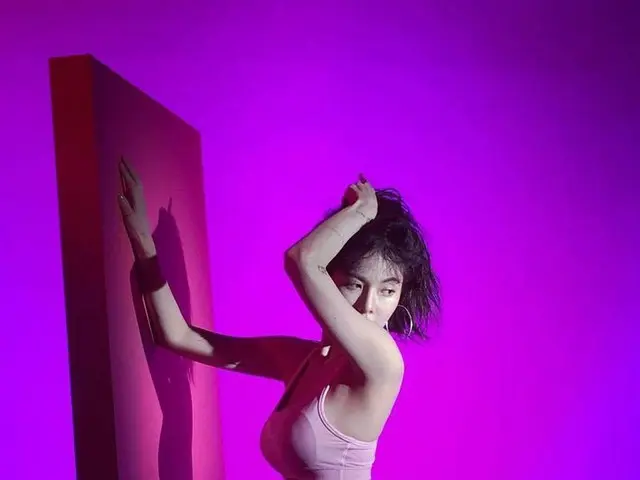 、、【g公式】ヒョナ、SNS更新。