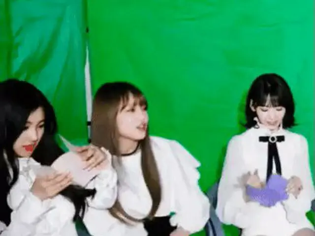 IZ*ONE、「競争の韓国」vs「平穏な日本」が話題