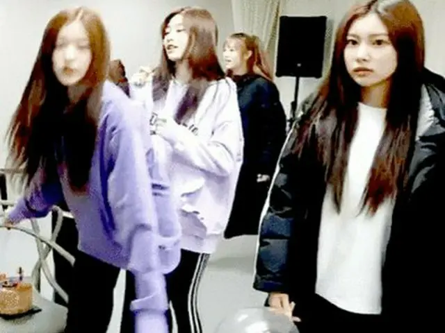 IZ*ONE、「ケーキーのために」誕生日パーティーを待つカン・ヘウォン