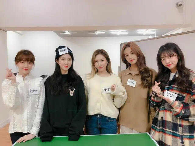 、、【t公式】LABOUM、SNS更新。