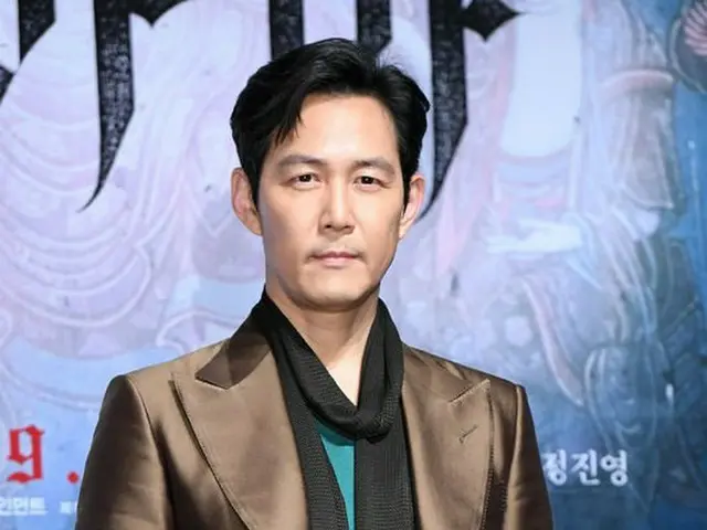 俳優イ・ジョンジェ、映画「娑婆訶(サバハ)」の制作報告会に出席