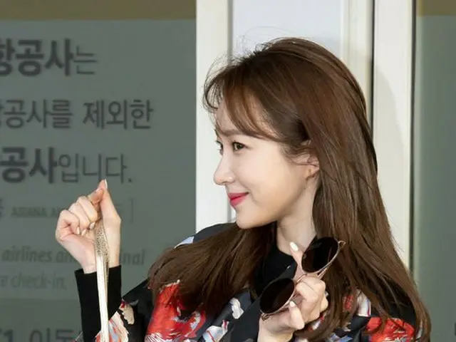 EXID ハニ、画報撮影のため、米国LAへ出国