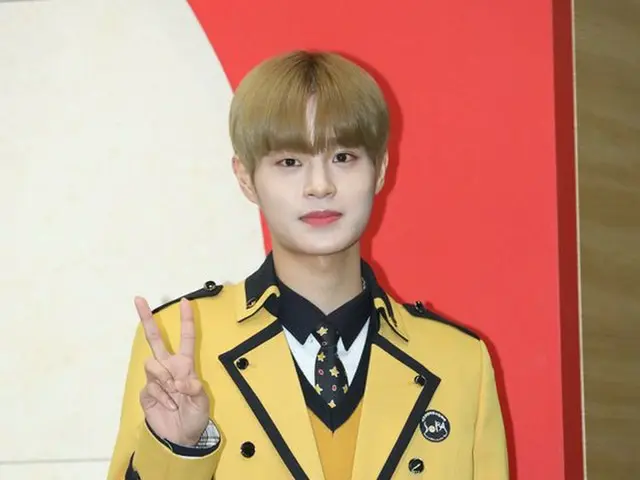 Wanna One イ・デフィ、公演芸術高等学校の卒業式に出席