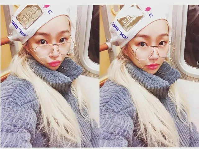 【g公式】SISTAR_出身ヒョリン、地下鉄での写真を公開。