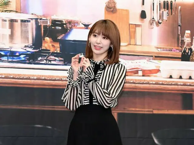 IZ*ONE 宮脇咲良、O'live新バラエティ番組「みんなのキッチン」制作発表会に出席
