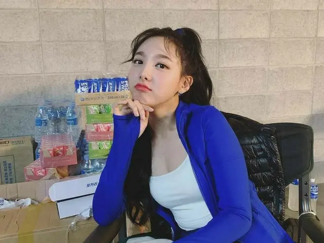 TWICE ナヨン、「生活そのものがポカリスエットCM」の写真が話題