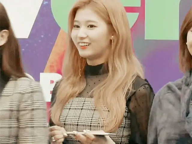 TWICE サナ、「まるくなった」説が韓国で話題