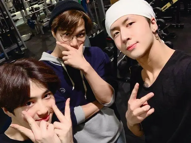 【G公式】VIXX Ravi、 EXOSUHO＆KAIとの3ショットを公開。