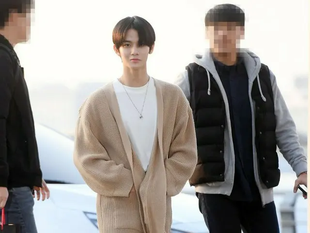 Wanna One 出身ぺ・ジニョン、出国中