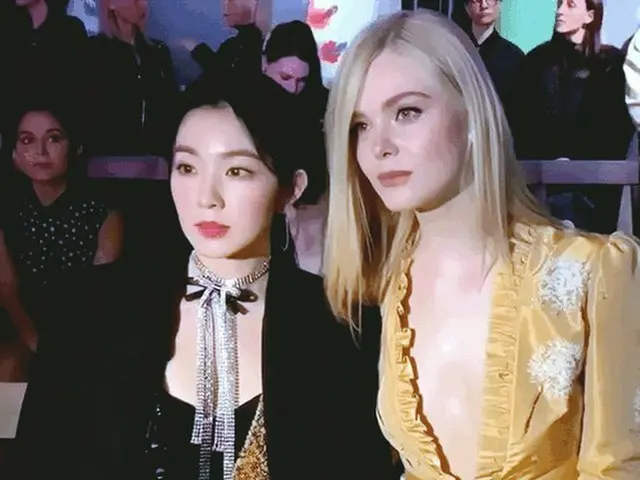 パリファッションウィーク「MiuMiuFW19 」に出席したRed Velvet アイリーンとアメリカの女優エル・ファニング