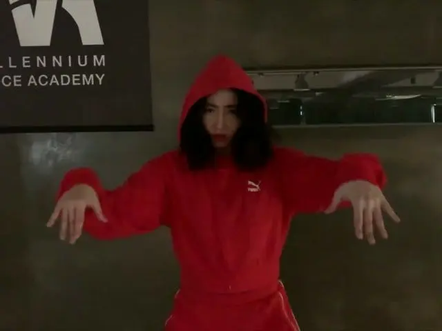 、、【g公式】2NE1_出身MINZY、SNS更新。