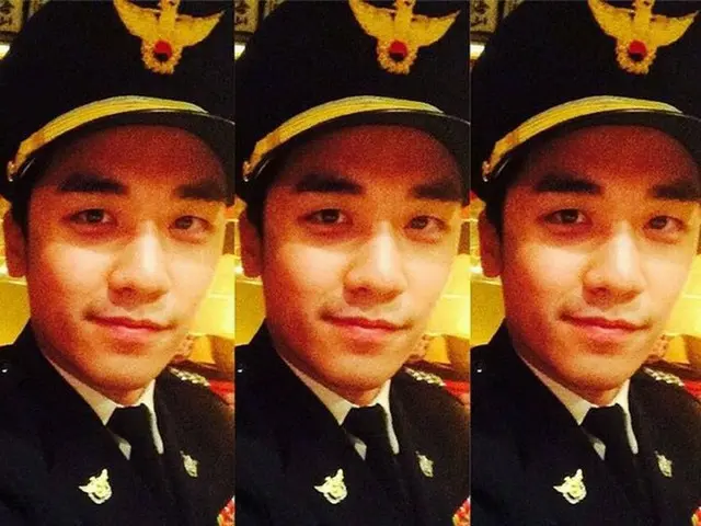 BIGBANG V.I 、2014年SNSに公開した警察服はコスプレではなく、「ユン総警の服」説が韓国で話題
