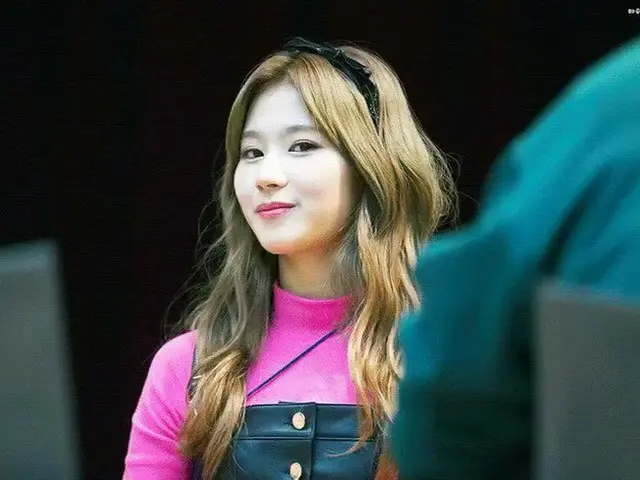 TWICE サナ、韓国式の「愛嬌」
