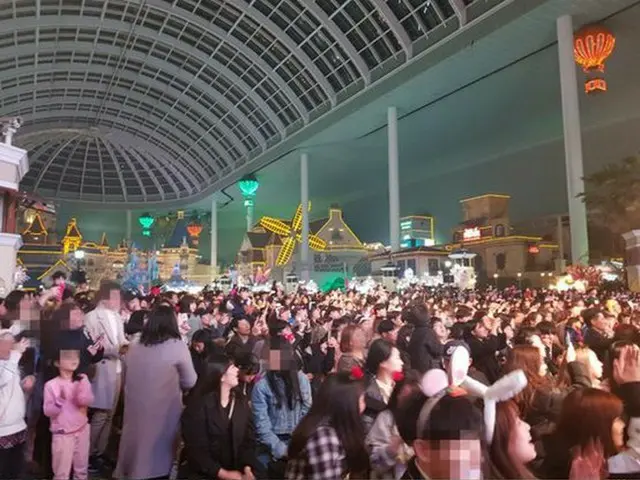 MOMOLAND、去る23日ソウル・ロッテワールドで開催されたファンサイン会に1000人が集まる