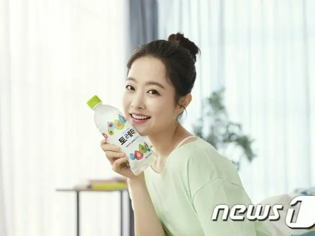 女優パク・ボヨン、韓国コカ・コーラ「Toreta！ 」モデルに4年連続で抜てき。