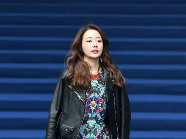 女優ユンソナ、「2017 F/W HERAソウルファッションウィーク」GREEDEILOUSファッションショーに出席。