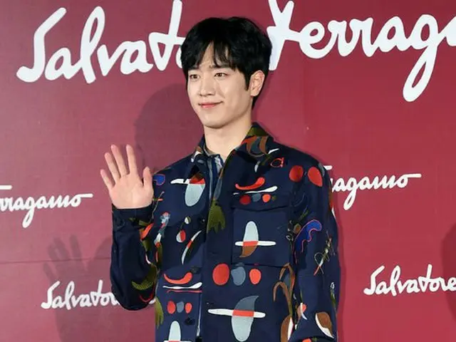 俳優ソ・ガンジュン、レディースシューズコレクション公開記念フォトウォールに出席。