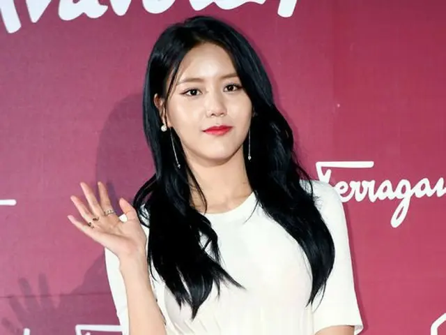 AOA ヘジョン、レディースシューズコレクション公開記念フォトウォールに出席。