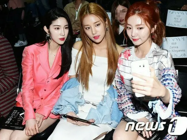 LABOUM ジエン＆ソルビン＆ヘイン、「2017 F/W HERAソウルファッションウィーク」JARRETショーに出席。