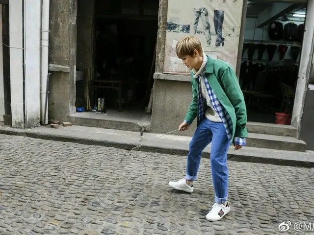 LUHAN、SNS更新。