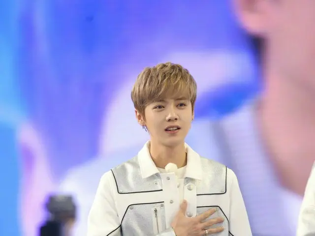 LUHAN、SNS更新。