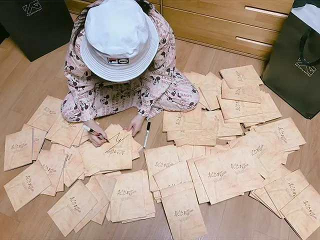 2NE1 出身DARA、SNS更新。