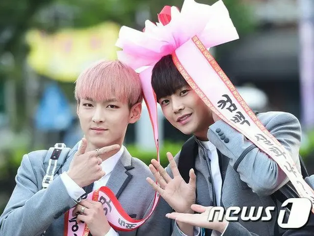 SF9 ジュホ＆ロウン、KBS「ミュージックバンク」リハーサルのため局入り。