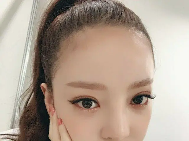 KARA 出身ク・ハラ、二重手術の指摘に「眼瞼下垂手術が罪？」と反論