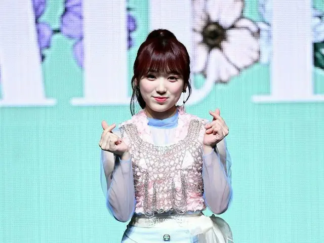 IZ*ONE 矢吹奈子、2ndミニアルバム「HEART*IZ」のショーケースに出席