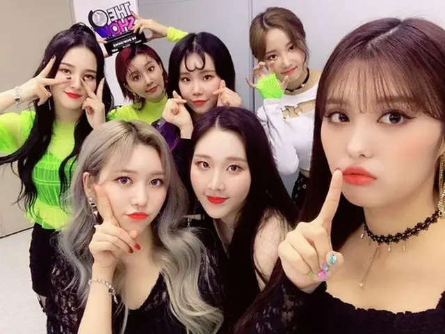 MOMOLAND、新曲「I'm So Hot」で2週連続「THE SHOW」1位獲得