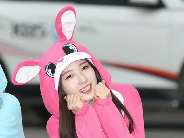 EVERGLOW、「ミュージックバンク」出勤中