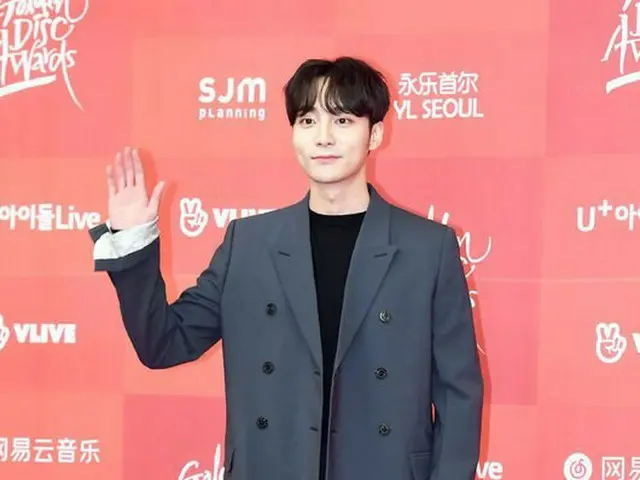 歌手ロイ・キム、今日帰国か？弁護士と通してまもなく立場発表へ