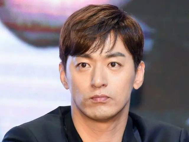 俳優チュ・ジンモ、10歳年下の家庭医学専門医と「結婚を計画」