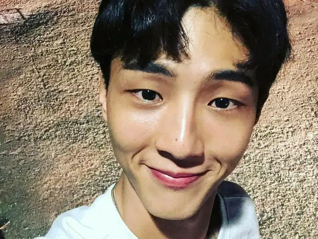 、、【G公式】俳優ジス、SNS更新。