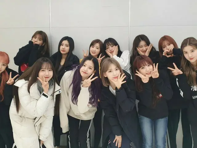 【t公式】IZ*ONE、写真公開