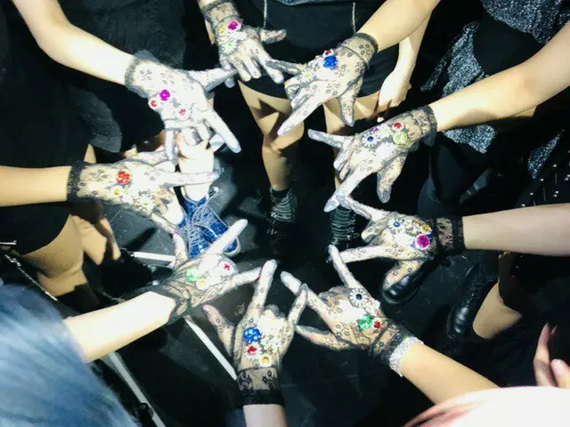 【t公式】TWICE、写真公開