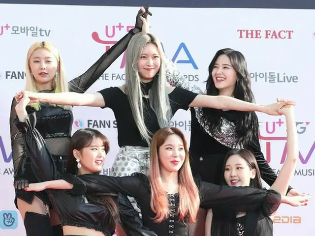 MOMOLAND、「U+5G THE FACT MUSIC AWARDS」レッドカーペットイベントに出席