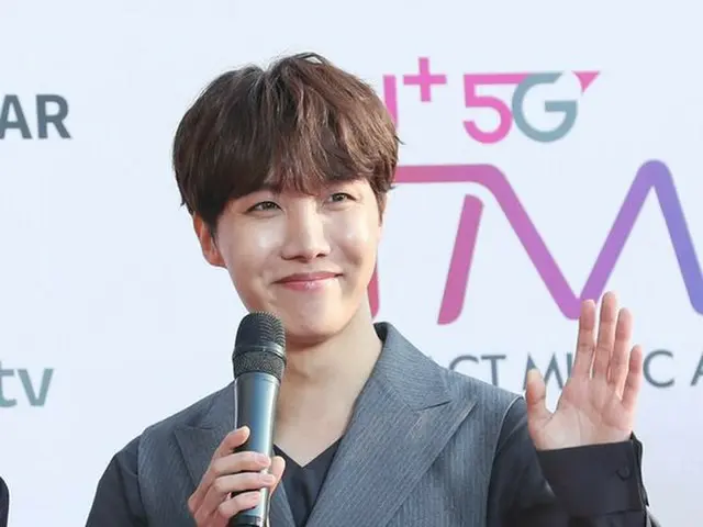 防弾少年団 J-HOPE、「U+5G THE FACT MUSIC AWARDS」レッドカーペットイベントに出席