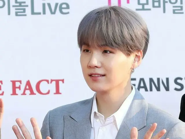 防弾少年団 SUGA、「U+5G THE FACT MUSIC AWARDS」レッドカーペットイベントに出席