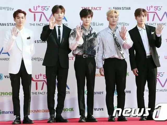 NU'EST、「U+5G THE FACT MUSIC AWARDS」レッドカーペットイベントに出席