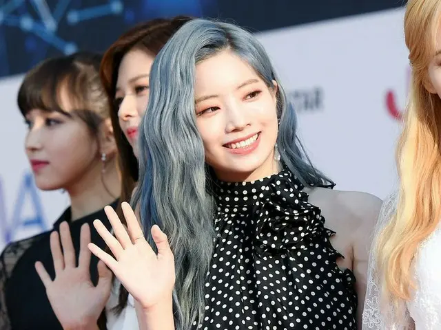 TWICE ダヒョン、「U+5G THE FACT MUSIC AWARDS」レッドカーペットイベントに出席