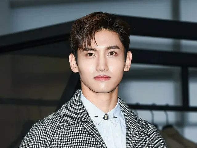 東方神起 チャンミン、「T.I FOR MEM」リブランディングファッションショー開催記念フォトウォールに出席