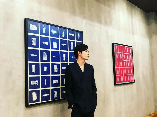 【G公式】俳優キム・ジェウク、黒獅子