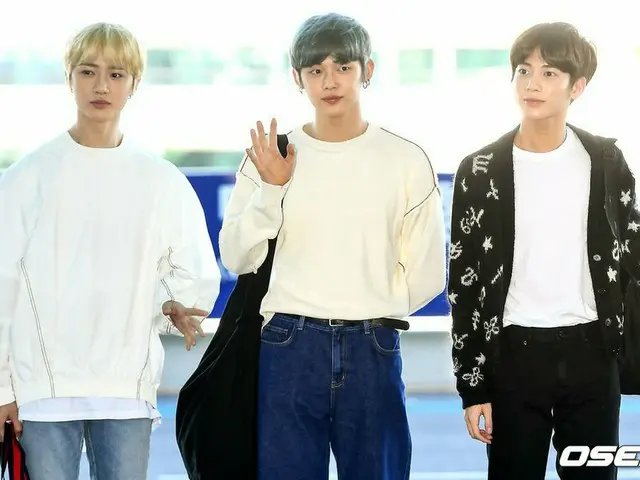 TXT、アメリカに向けて出国