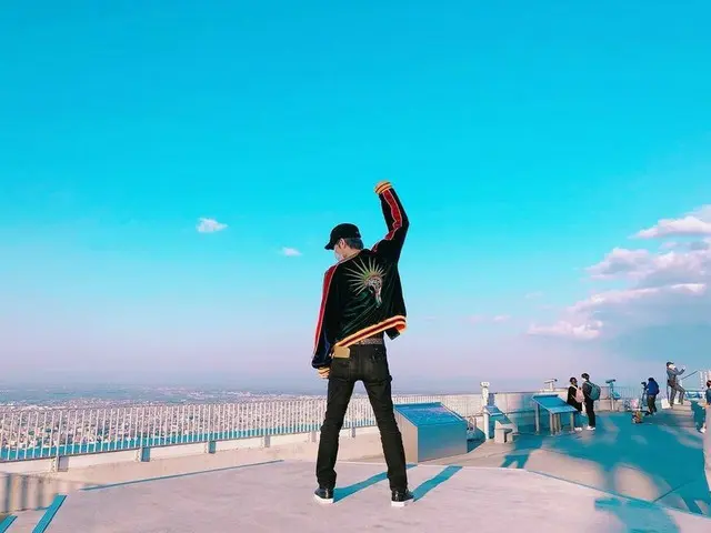 【G公式】JYJ_ジェジュン、 藻岩山での写真を公開