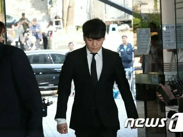 元BIGBANG V.I、裁判所に到着